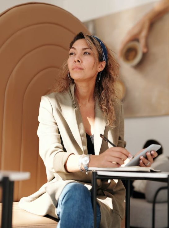 Kristin Watson-min Kristin Watson-min